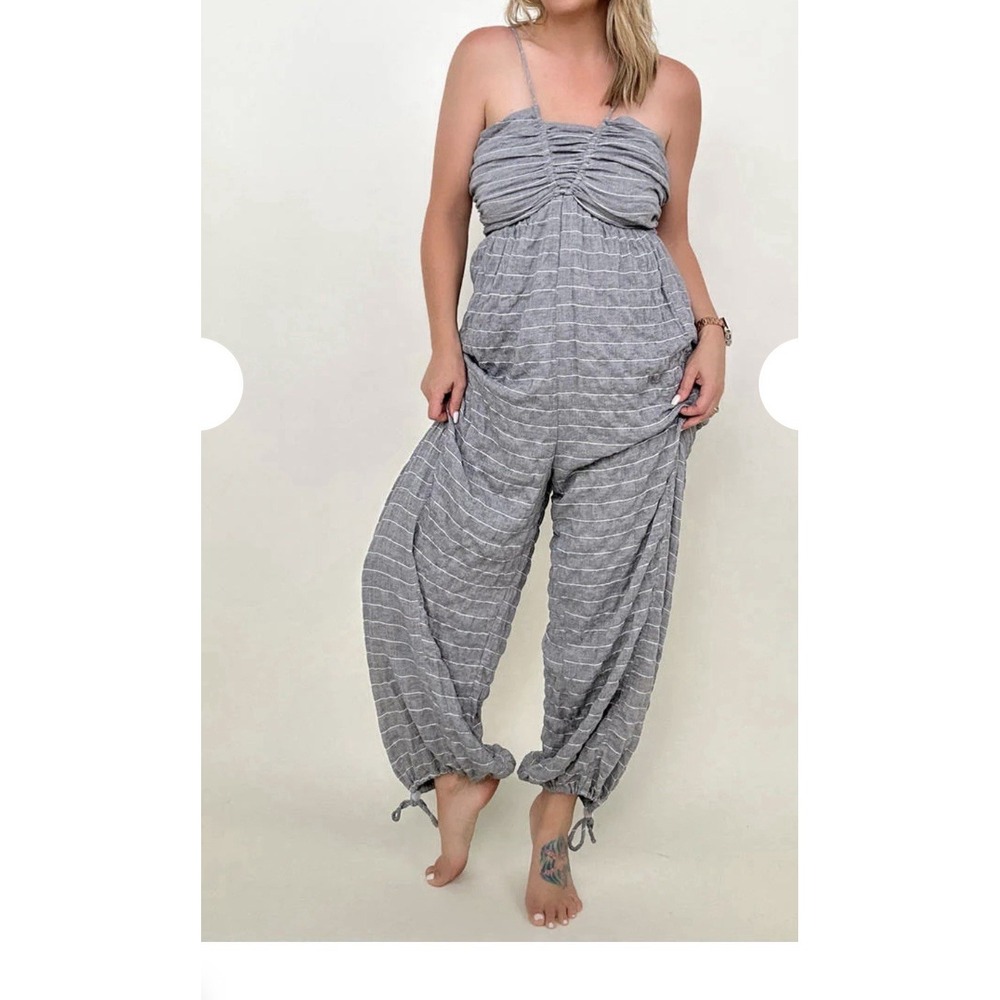 White Birch Sleeveless Halter Tie Back Woven‎ Jumpsuit Sz XL Women's
